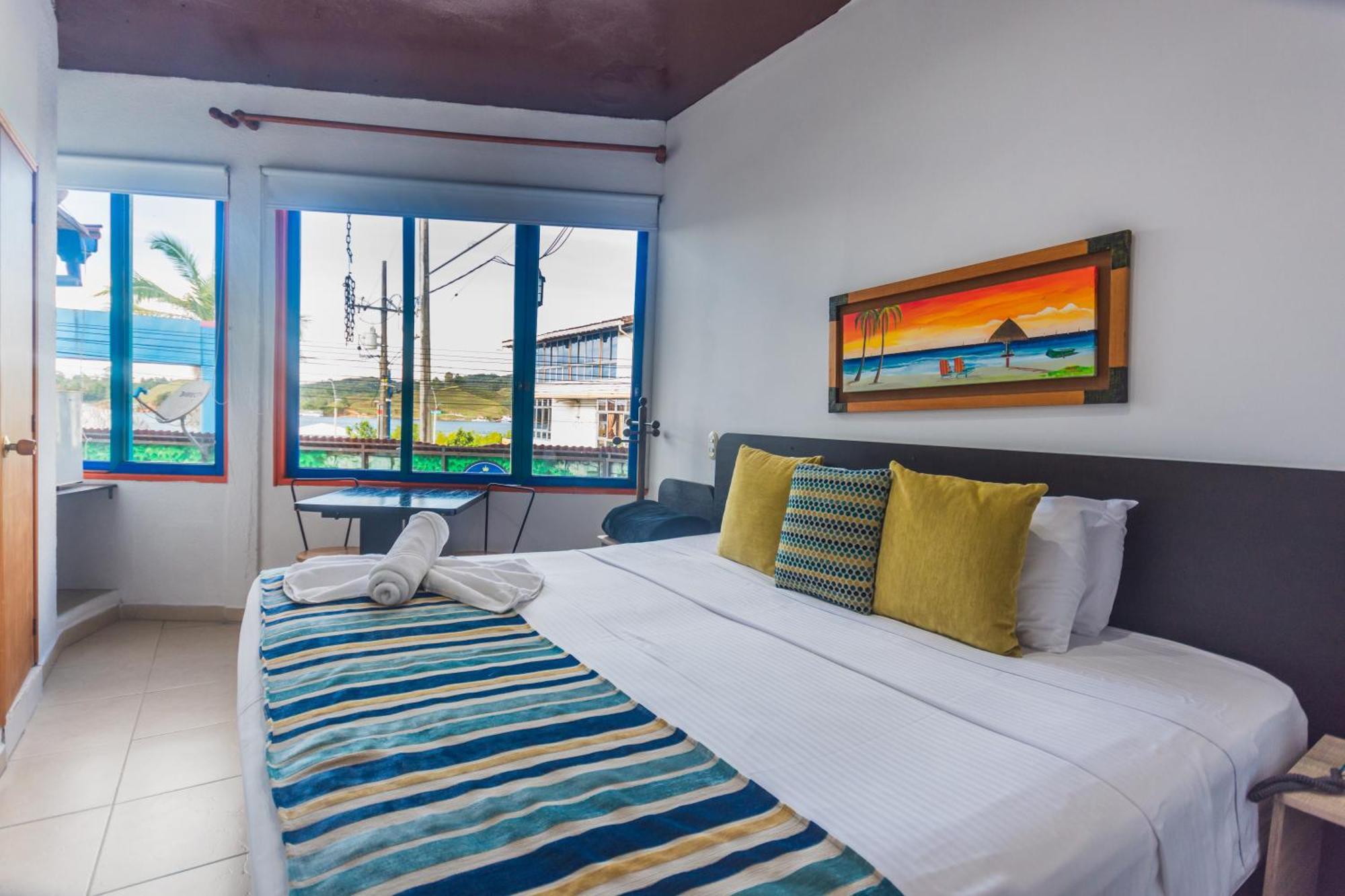 Hotel Guatatur กัวตาเป ภายนอก รูปภาพ
