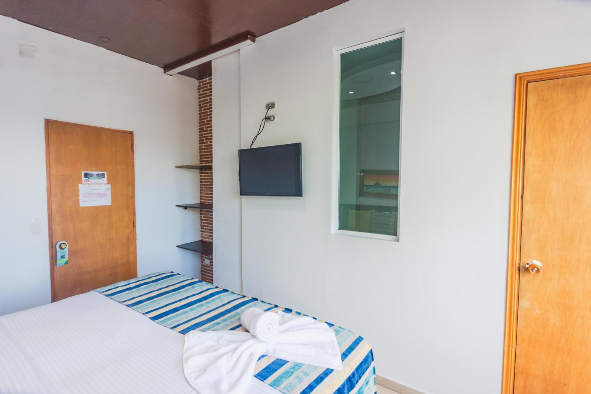 Hotel Guatatur กัวตาเป ภายนอก รูปภาพ