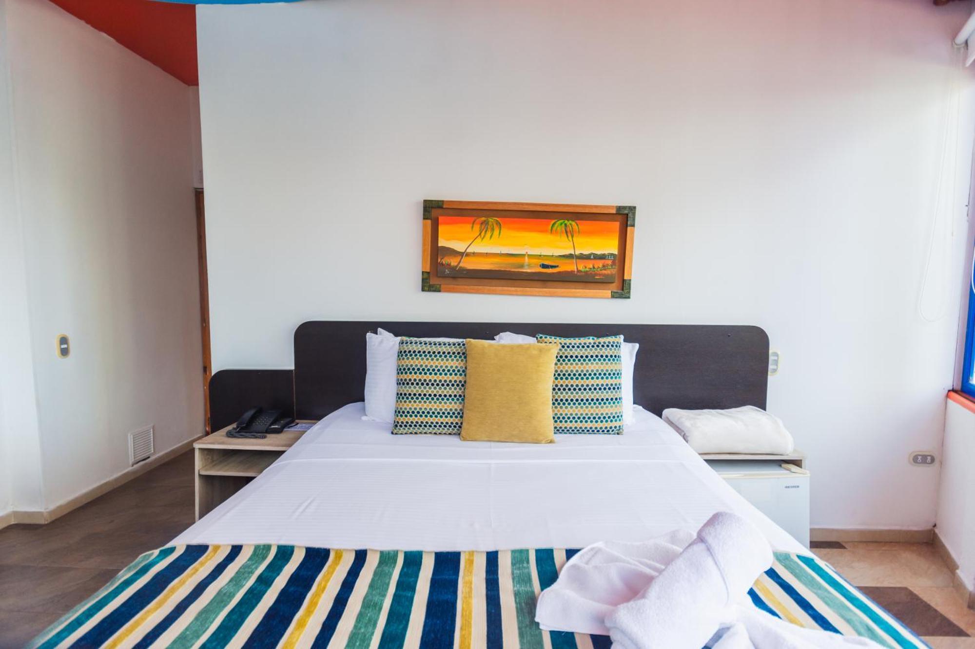 Hotel Guatatur กัวตาเป ภายนอก รูปภาพ