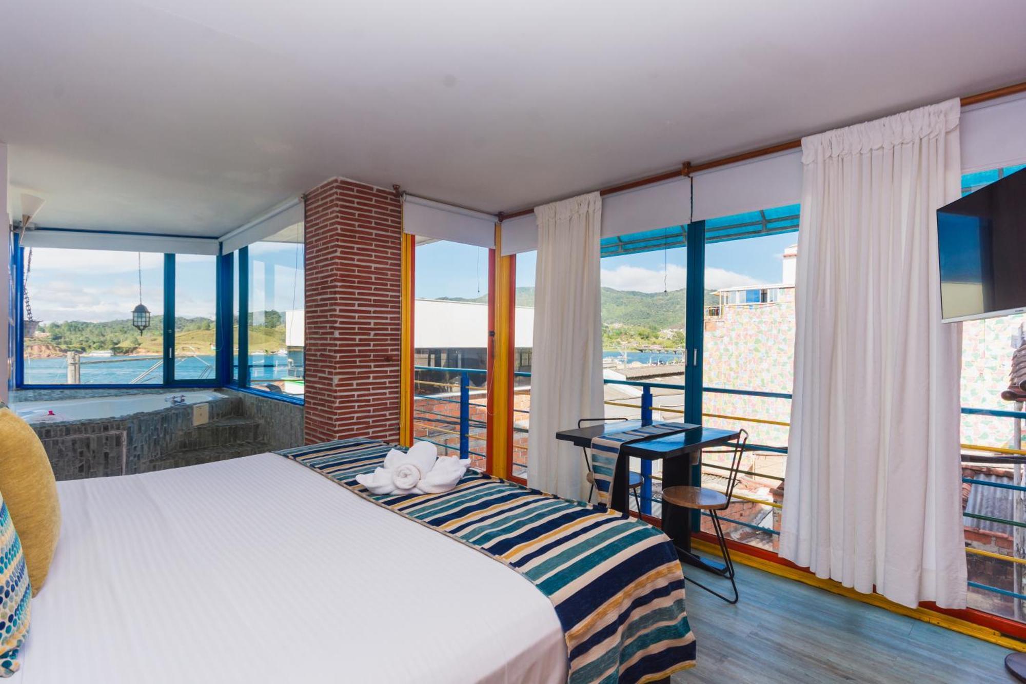 Hotel Guatatur กัวตาเป ภายนอก รูปภาพ