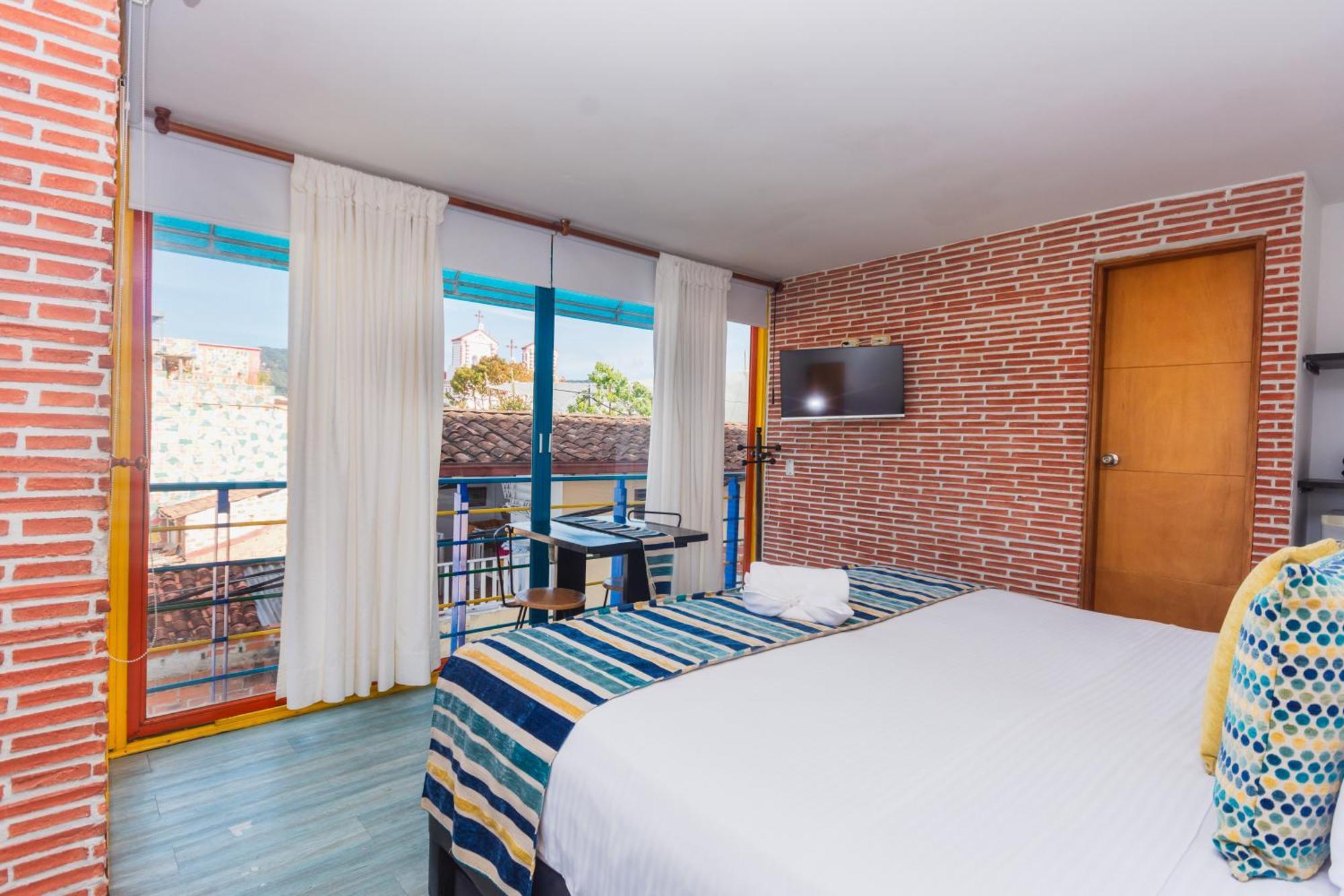 Hotel Guatatur กัวตาเป ภายนอก รูปภาพ