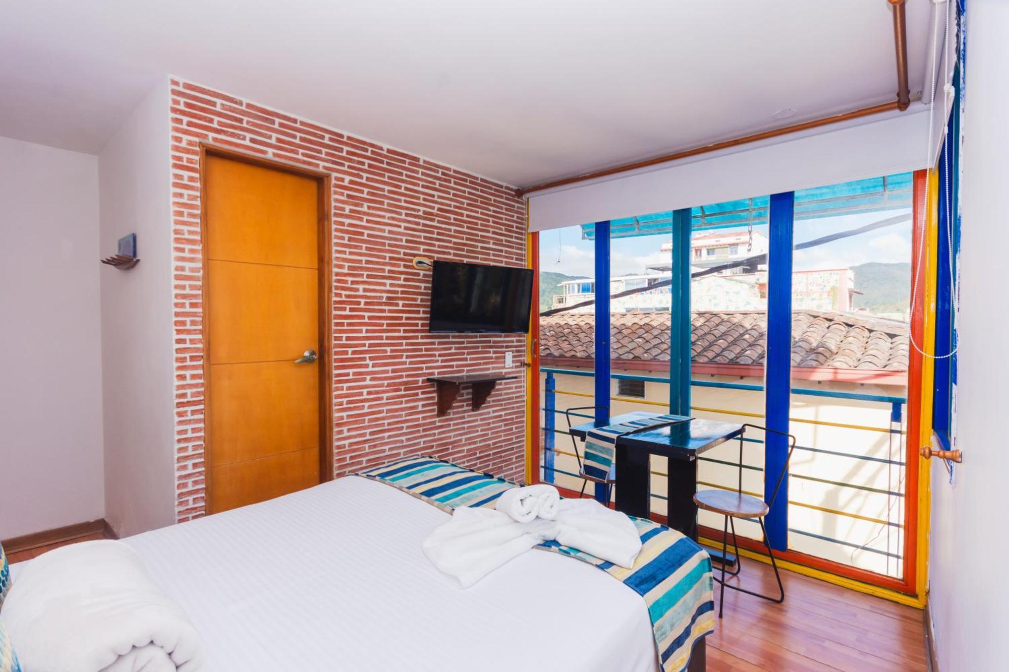 Hotel Guatatur กัวตาเป ภายนอก รูปภาพ