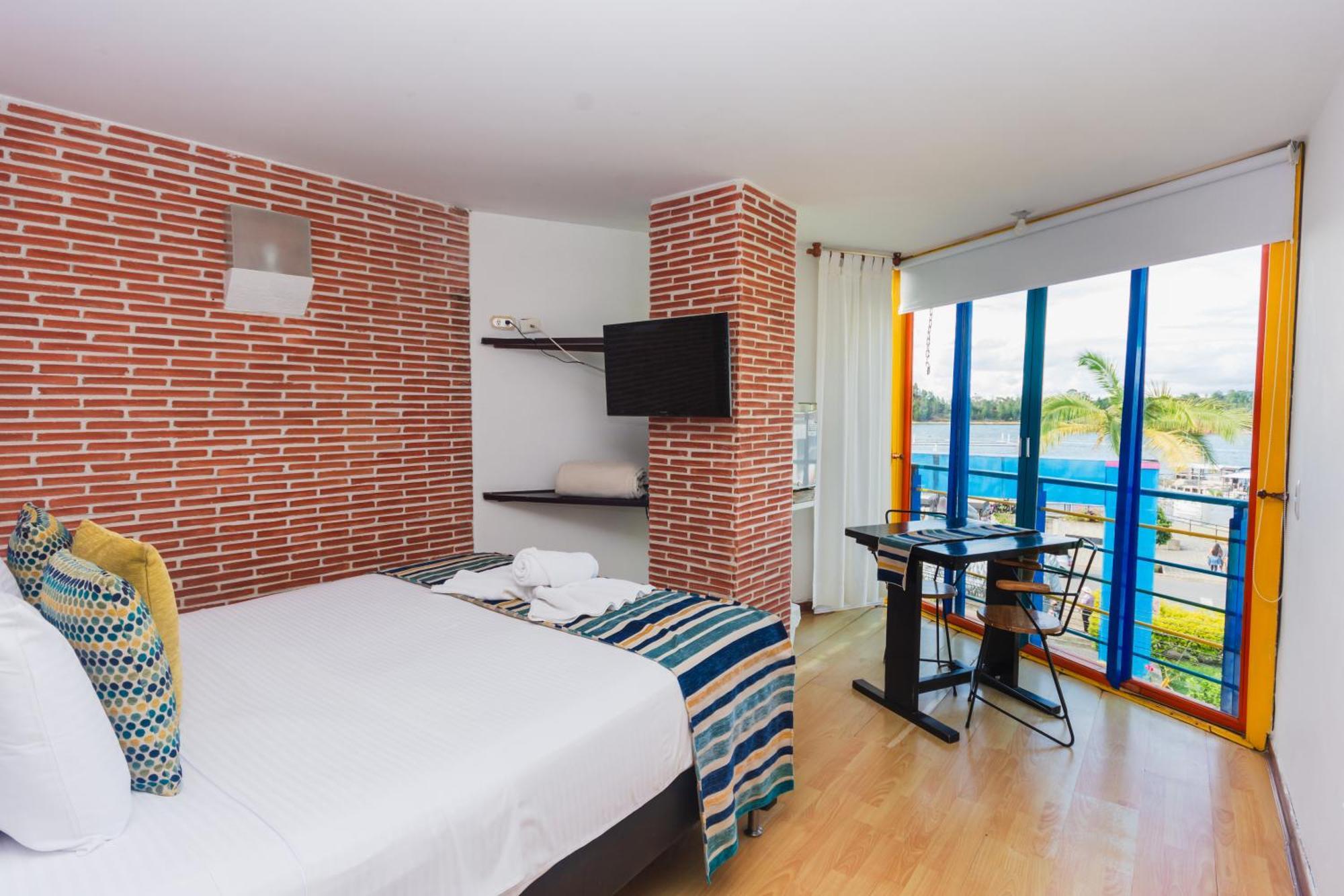 Hotel Guatatur กัวตาเป ภายนอก รูปภาพ