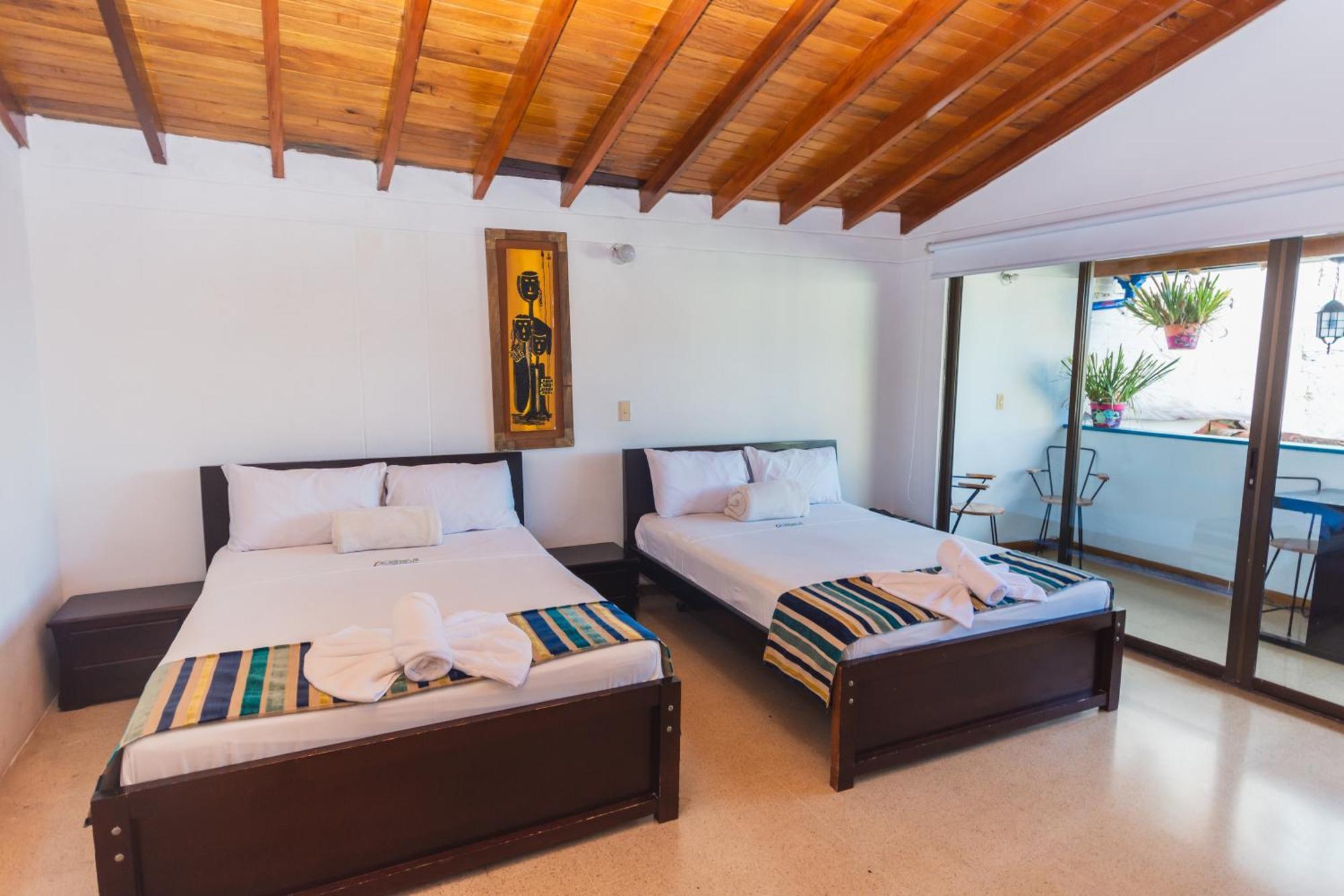 Hotel Guatatur กัวตาเป ภายนอก รูปภาพ