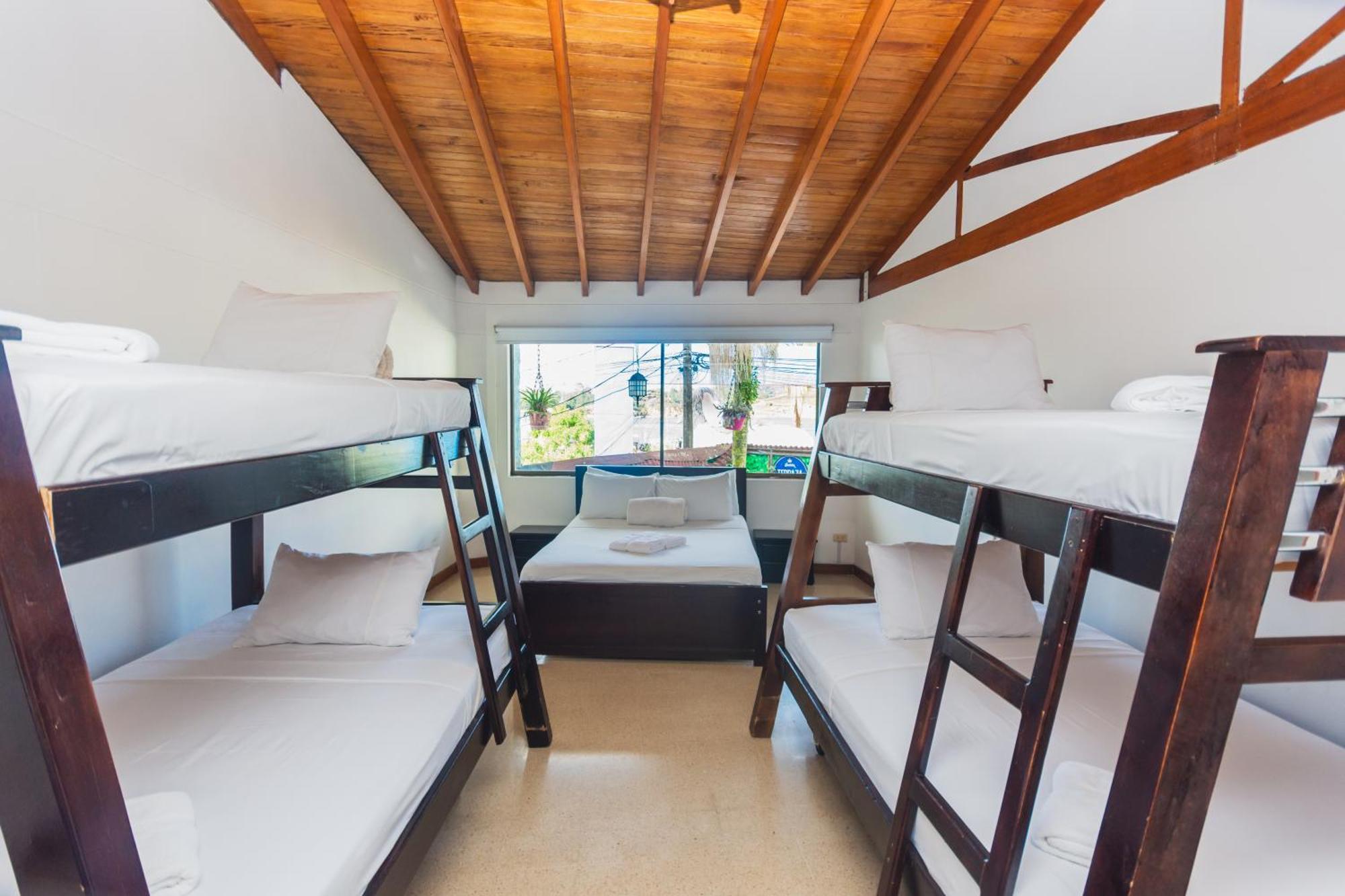 Hotel Guatatur กัวตาเป ภายนอก รูปภาพ